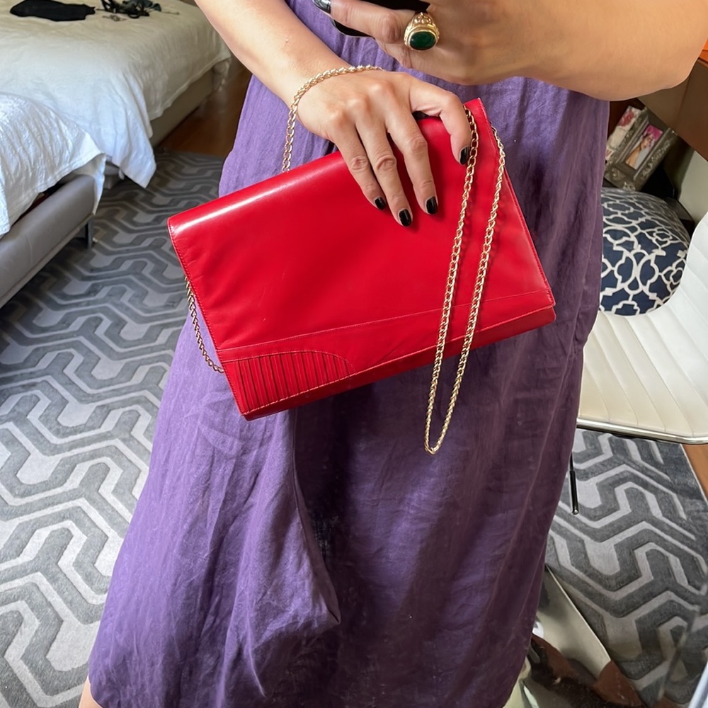 Vintage Gucci red leather hand clutches - Picture 9 of 9